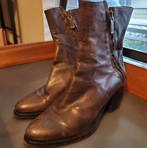 CORVARI Ankle Boots